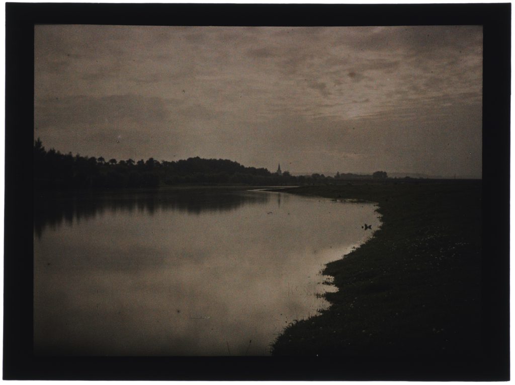Coucher De Soleil Sur La Rivière, Un Village ÉNSAD Nancy Autochromes